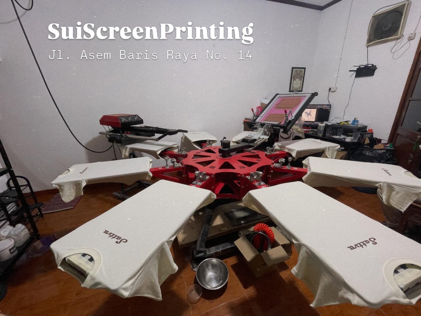 Mesin sablon carousel di workshop Sui Screen Printing Asem Baris, Tebet